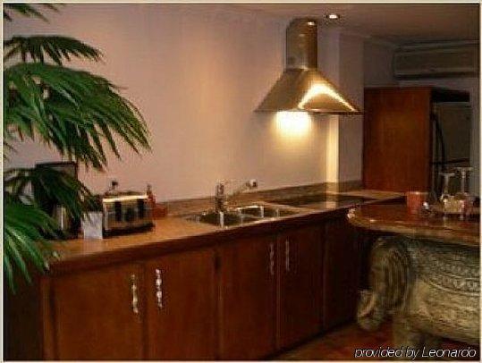 מונטריאול Hotel Kutuma חדר תמונה